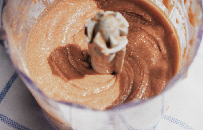 Make Peanut Butter at Home in Three Simple Steps